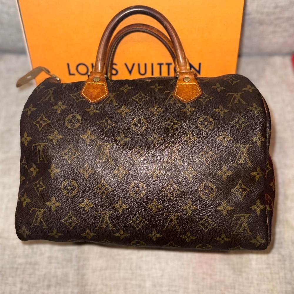Louis Vuitton Speedy 30